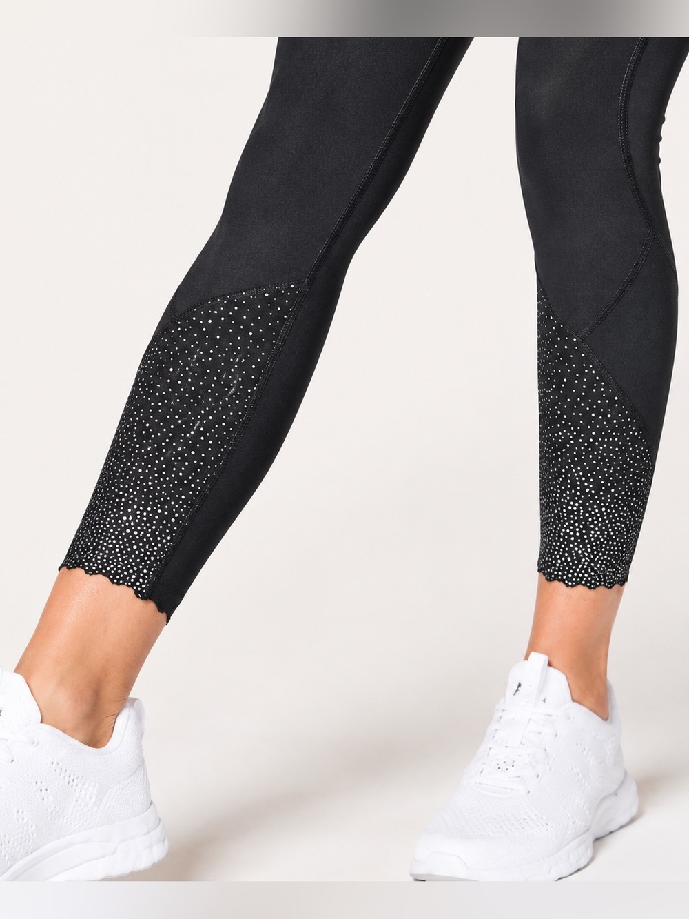 Lululemon online only Full-On Luxtreme Run Crop Leggings Black Size 10 23.5” EUC